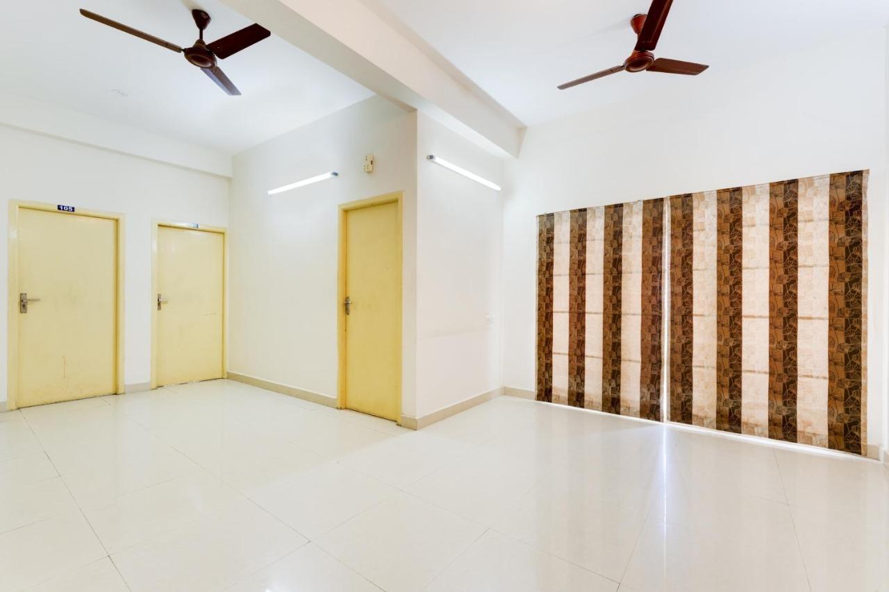 Hotel O J2 Service Apartment Chennai Bagian luar foto