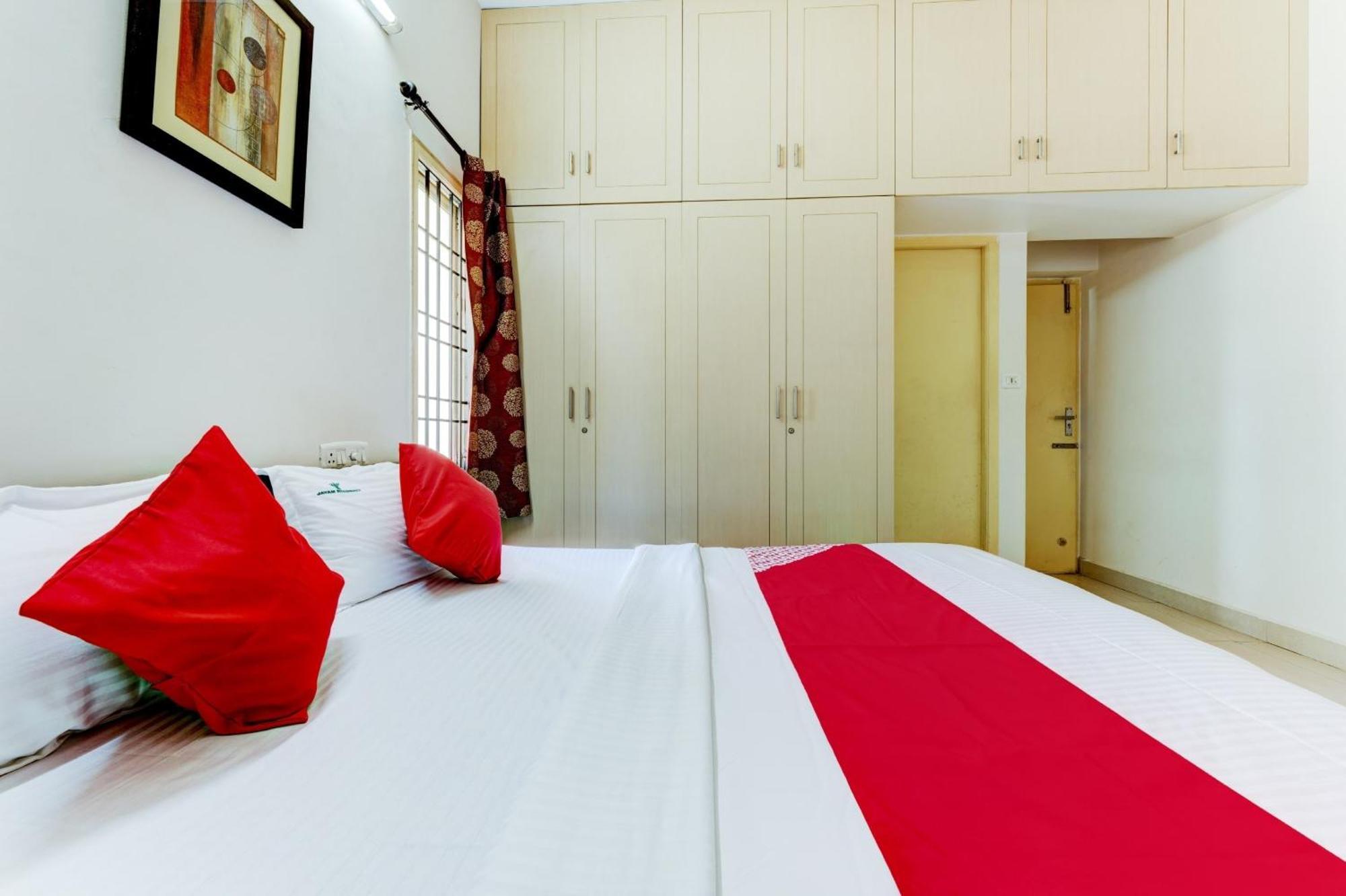 Hotel O J2 Service Apartment Chennai Bagian luar foto